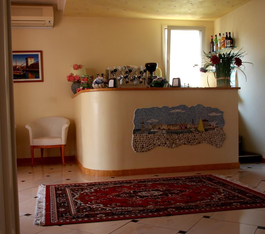 Hotel Monica Cervia Buitenkant foto